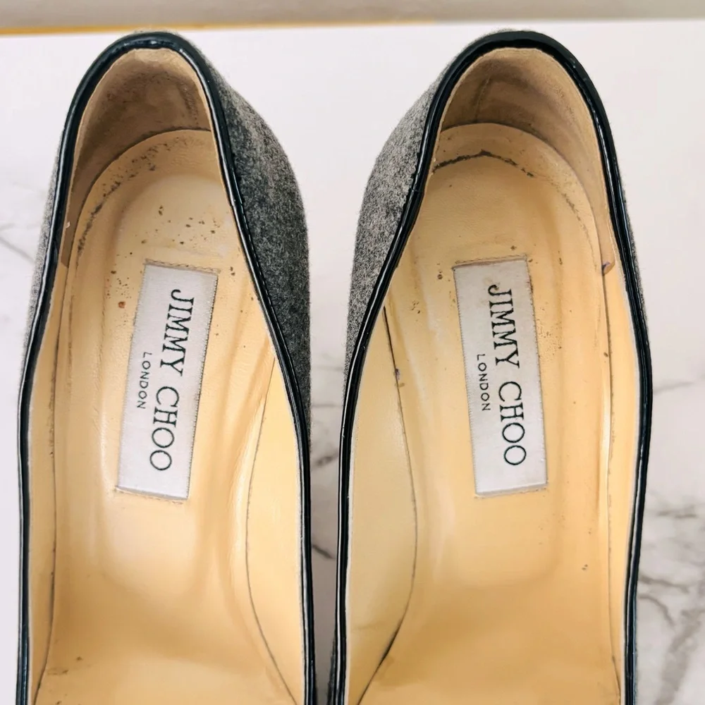 Jimmy‎ Choo Flannel Wool Patent Leather Cap Toe Pumps Size 7.5 US Gray Black